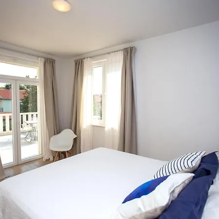 Rotondo-charming Few Steps From Kaštela