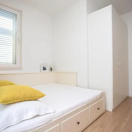 Rotondo-charming Few Steps From Villa