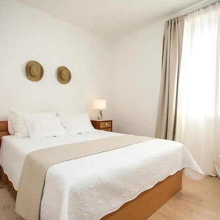 Rotondo-charming Few Steps From Kaštela