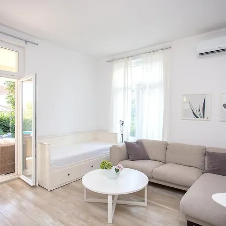 Rotondo-charming Few Steps From Villa *